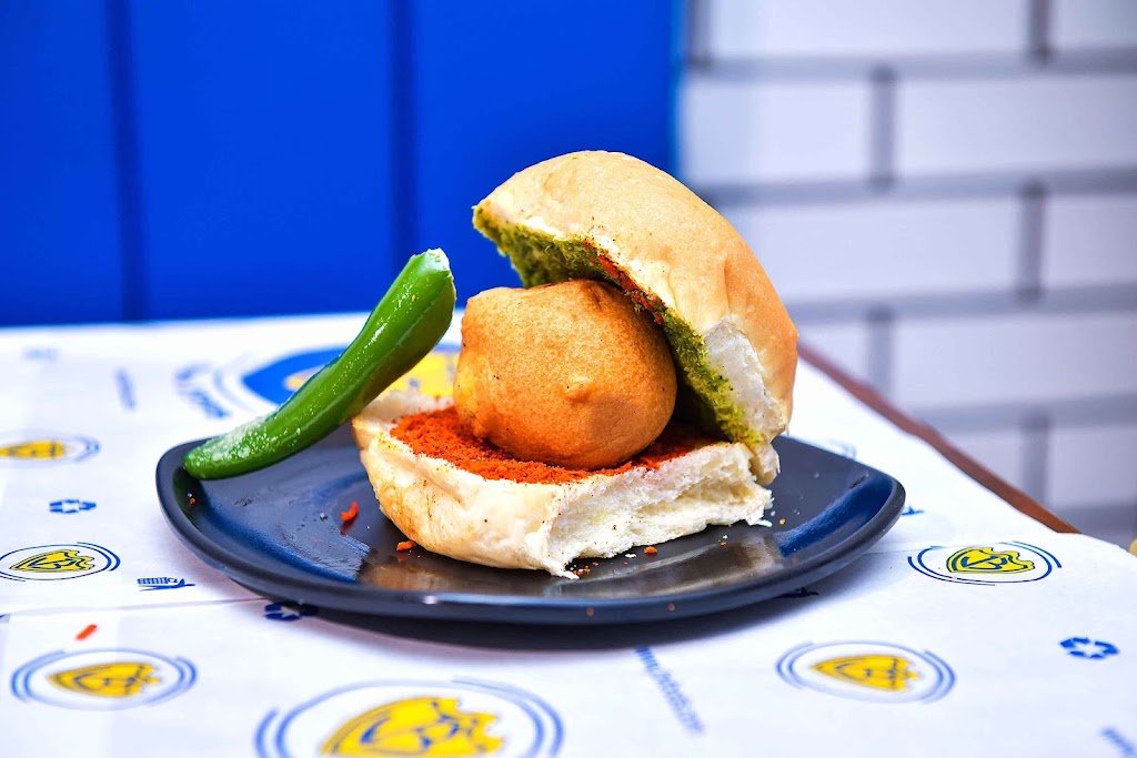 Vada pav at Jay Bhavani, Wentworthville
