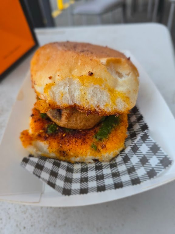 Vada pav at Tangy Chilli, Blacktown
