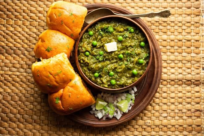 Surti House Blacktown hariyali green pav bhaji with pav rolls