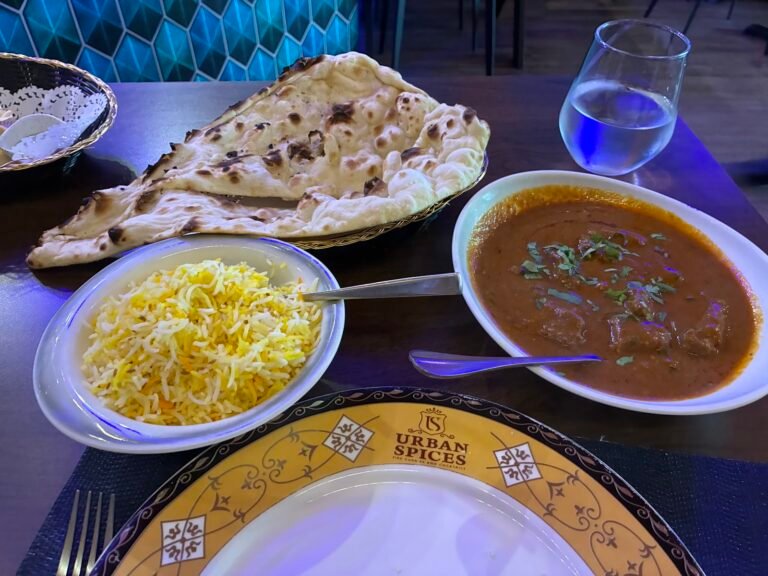 Best Indian Curries in Sydney: Vegetarian and Non-Vegetarian Options