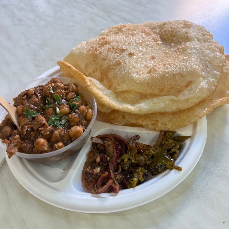 Yummy Punjabi chole bhature